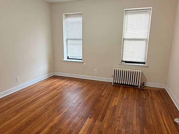 5th image of 11937 Metropolitan Ave APT 3C