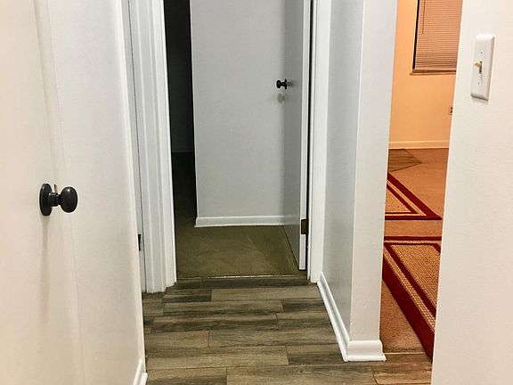 3rd image of 54 Gloria Ave