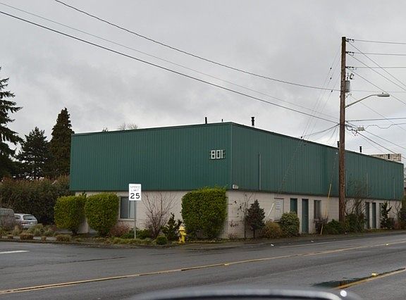 2nd image of 801 W Fourth Plain Blvd