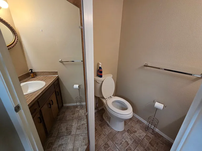 721 Laurelwood Dr #C — Photo 7