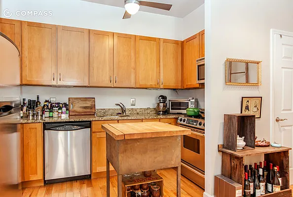 Rented by Compass | media 7