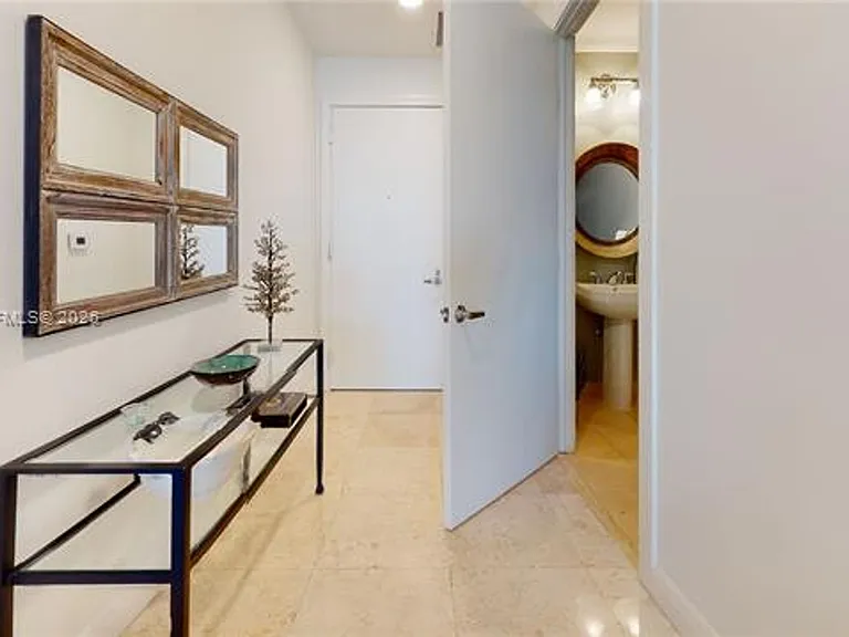 1060 Brickell Ave #1805 — Photo 20