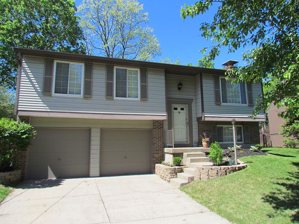 1st image of 941 Bradford Ct