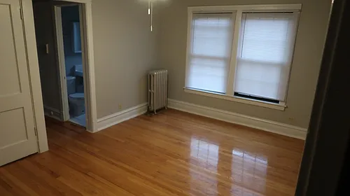 2617-25 W Gunnison St #2617-1C Photo 1