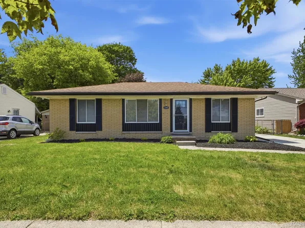 1260 S John Hix St, Westland, MI 48186