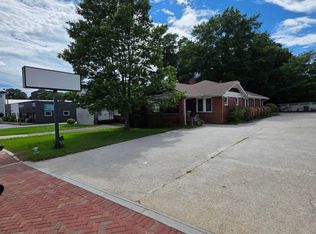 3395 Dogwood Dr, Hapeville, GA 30354