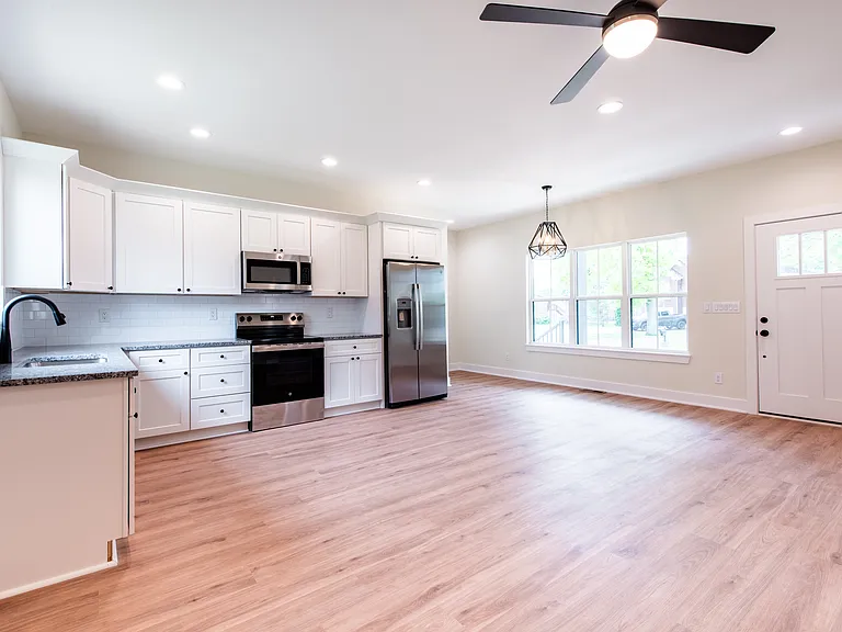 8301 Acme Way — Photo 8