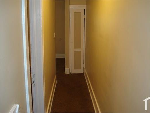 4th image of 1626 Gladstone St #1