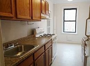 5942 159th St, Fresh Meadows, NY
