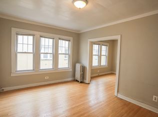 4522 N Damen Ave APT 2B, Chicago, IL 60625