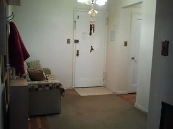 2555 Batchelder Street image 1 of 5