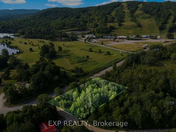 1 Viewmount Dr, Greater Madawaska, ON K0J 1H0