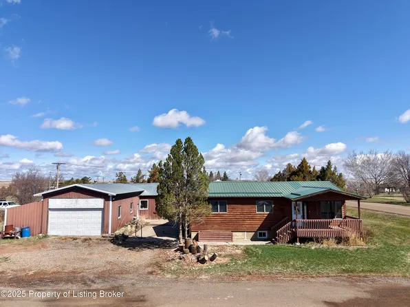 208 Mason Ave, Golva, ND 58632