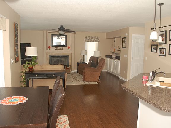 5th image of 2860 Sanibel Ln