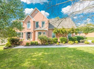 865 Galloping Ln, Powell, TN 37849