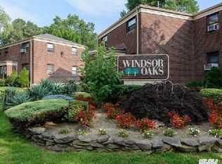 7620 Springfield Blvd, Bayside, NY 11364