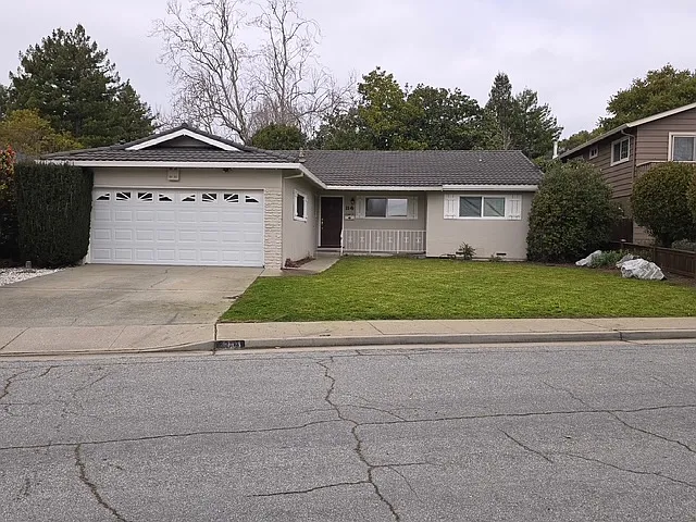 3 bed, 1600 sqft, $5,900 — Photo 1