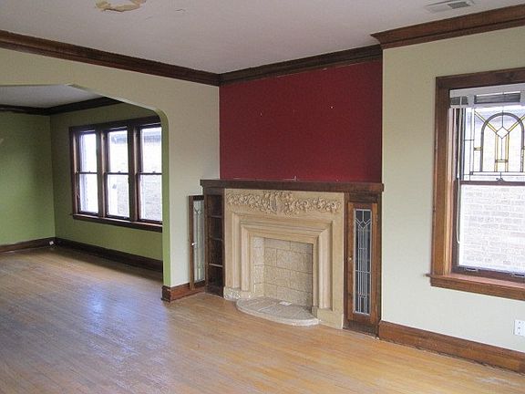3rd image of 1818 Euclid Ave