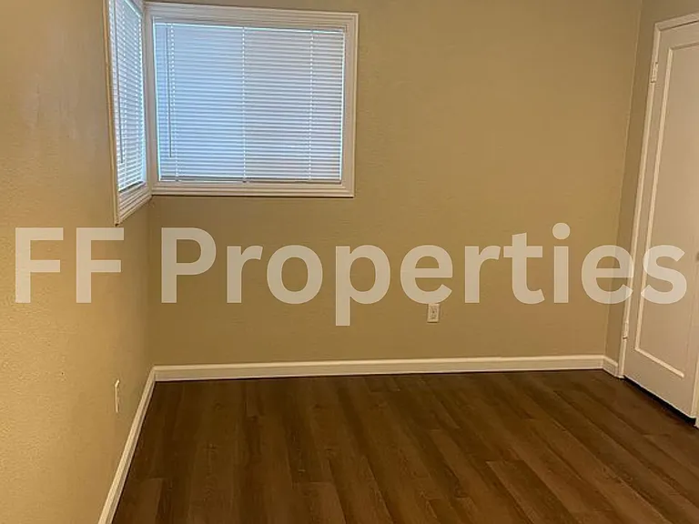 35151 Lucerne St #2 — Photo 6