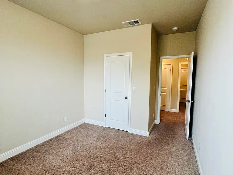 9223 Oak Garden Ln — Photo 7