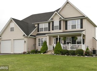 1156 Crushed Apple Dr, Martinsburg, WV 25403