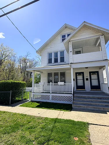 2355 Burdett Ave #A Photo 1