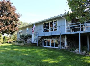 4190 Highland Dr, Fremont, MI 49412