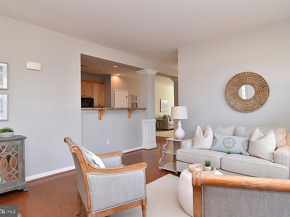 4th image of 111 E Bourne Way #126