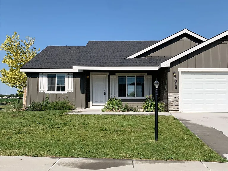 4816 Ann Marie Ave — Photo 1