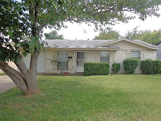 1st image of 3824 Happy Canyon Dr