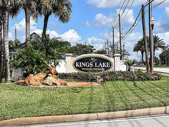 2nd image of 339 Kingslake Dr
