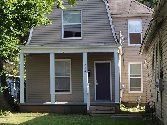 2nd image of 714 & 716 Butterworth St SW
