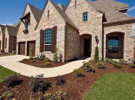 2nd image of 936 Highpoint Way