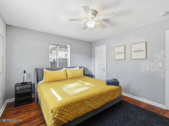 4th image of 1264-1266 Donald St #1264
