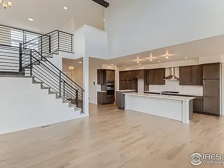 6440 Rolling Creek Dr — Photo 12