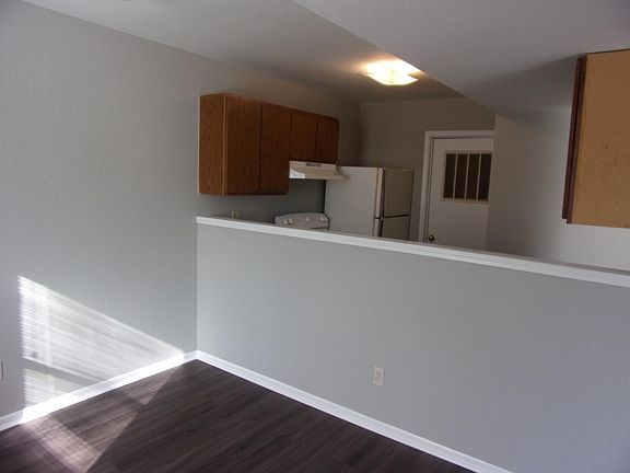 2nd image of 5721 Jackson Ave