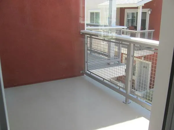 866 Lawrence Dr — Photo 14