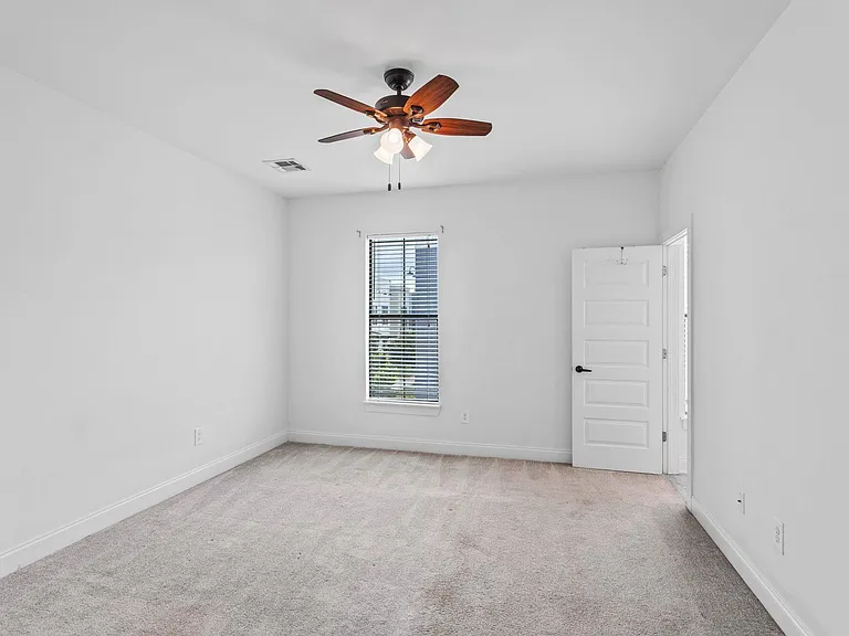 3535 Knight Ln #14 — Photo 9