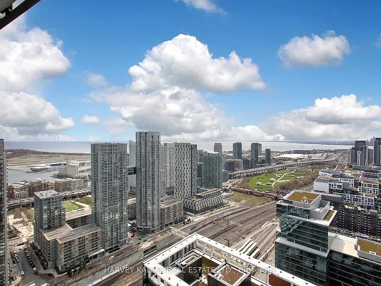 470 Front St W #3405 — Photo 37