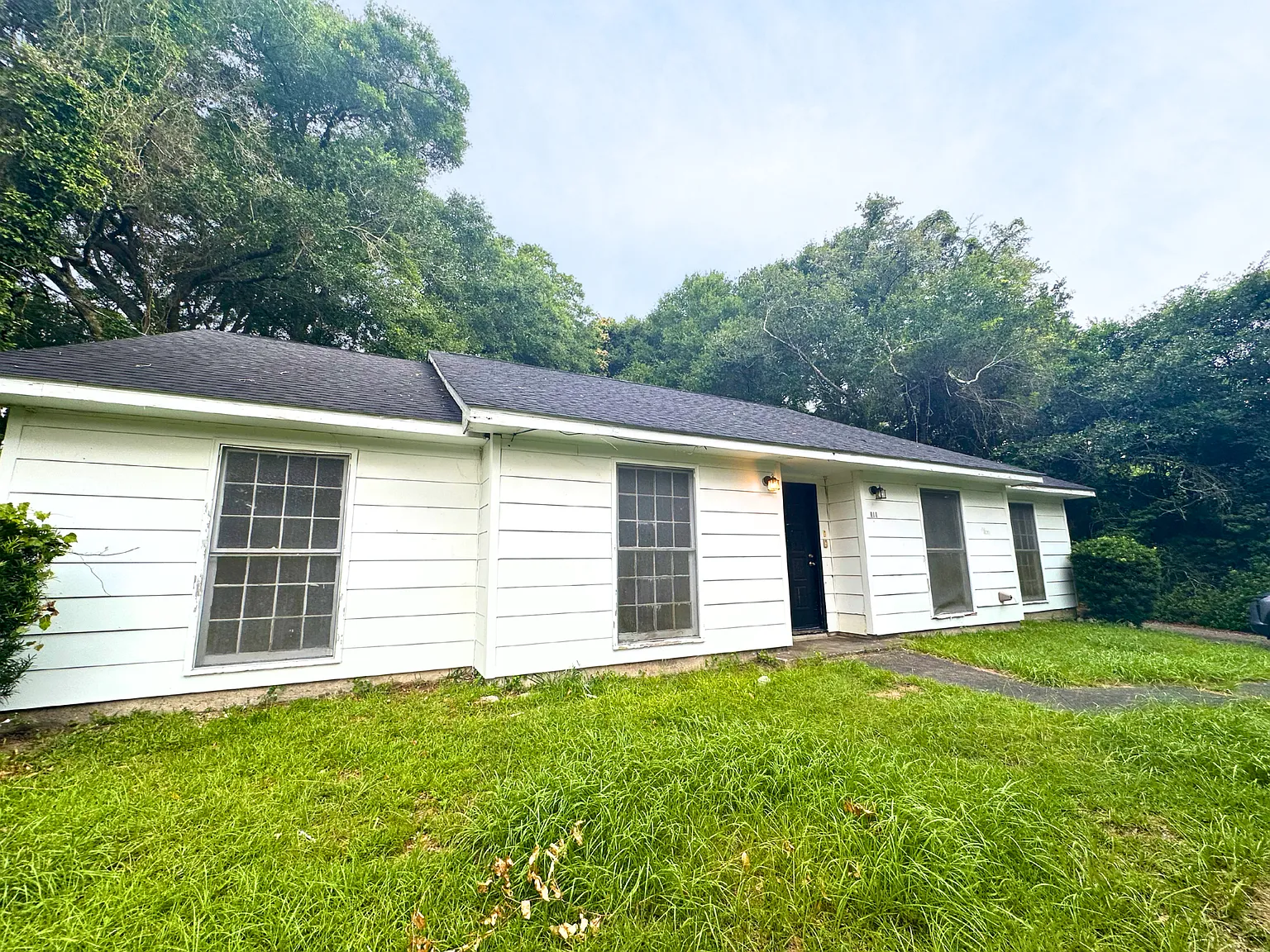 313 Vanderbilt Dr - 313 Vanderbilt Dr — Photo 1