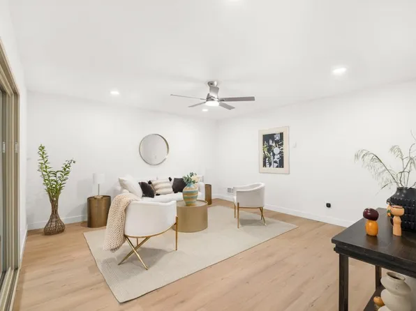 5523 Adobe Falls Rd Unit 3, San Diego, CA 92120