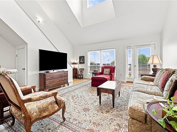 2nd image of 360 S Elm St APT 304