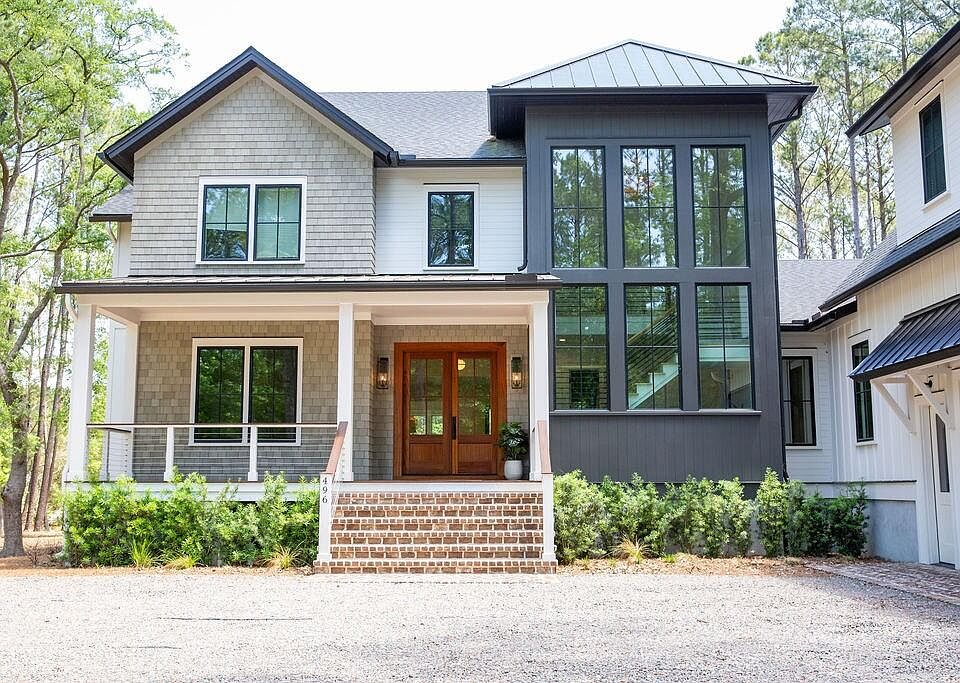 1st image of 496 Commonwealth Rd