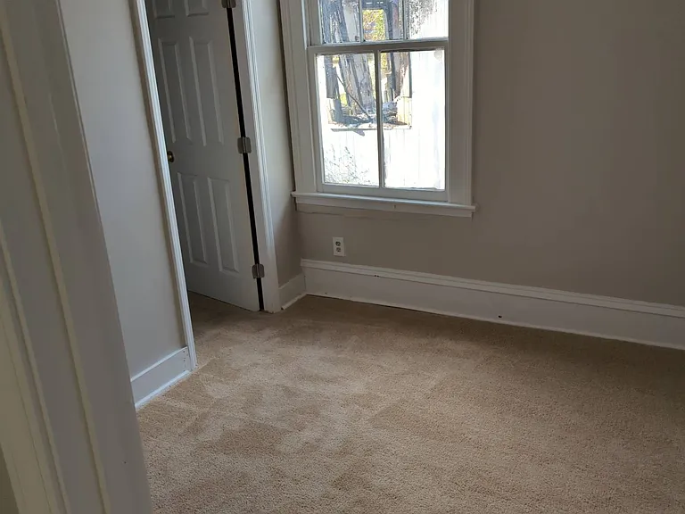 645 Rutherford Ave — Photo 6