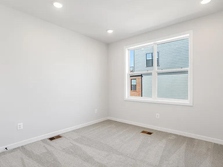 133 Warburton St — Photo 26