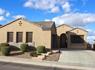 1938 W Acacia Bluffs Dr, Green Valley, AZ 85622