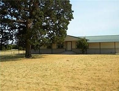 2nd image of 1461 County Road 3838