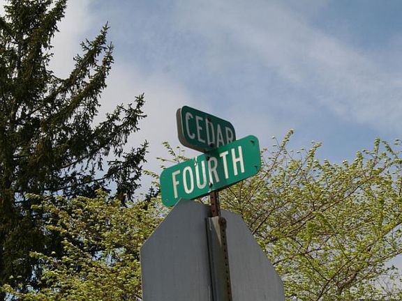 3rd image of 5728 Cedar Ave