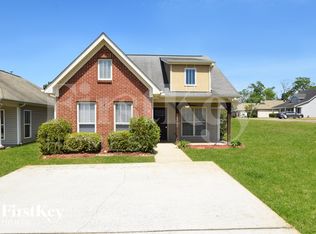 136 Creekstone Trl, Calera, AL 35040