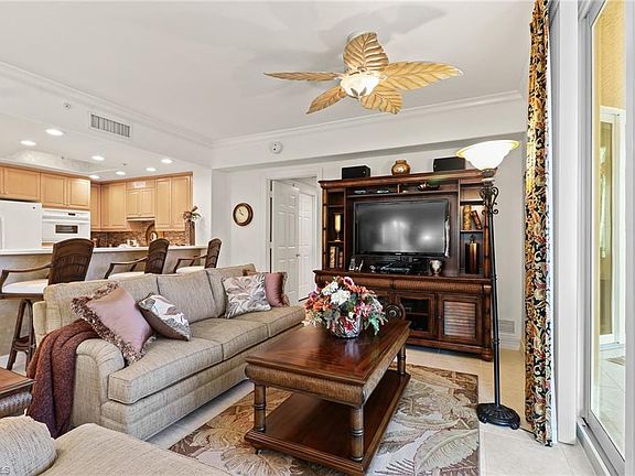 5th image of 2738 Tiburon Blvd E #B-206